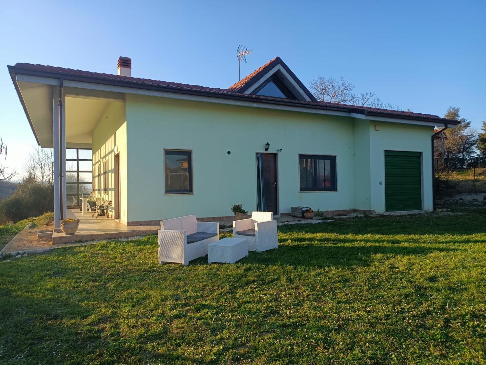 Pia'S House Garden Apartment Campobasso Bilik gambar